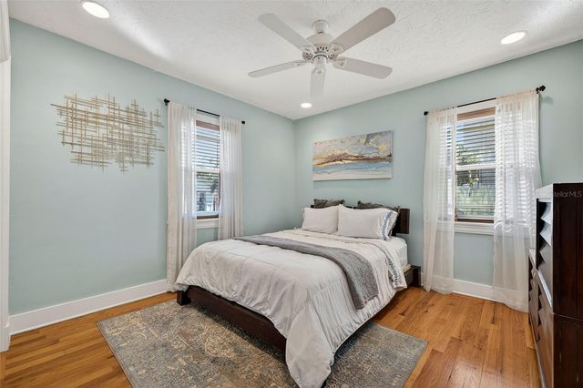 4305 W LEONA STREET, Tampa, FL 33629