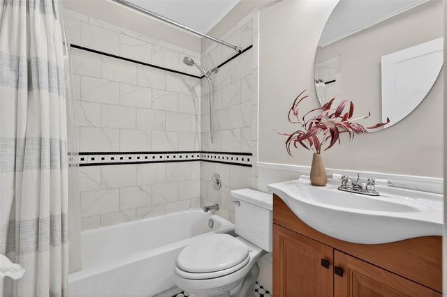 4305 W LEONA STREET, Tampa, FL 33629