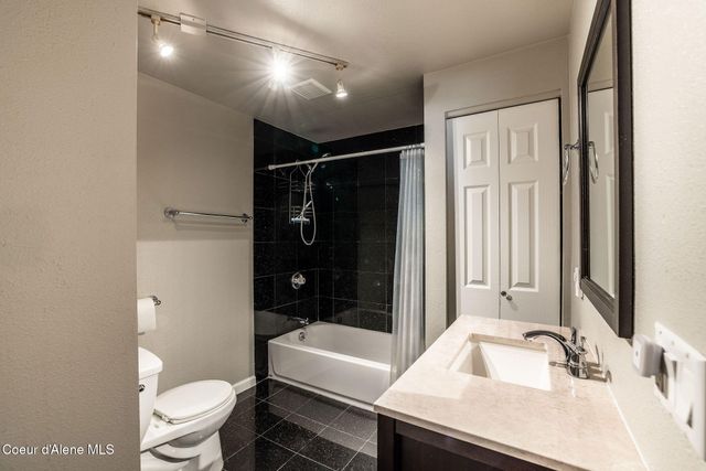 1041 N 17th St, Coeur D'alene, ID 83814