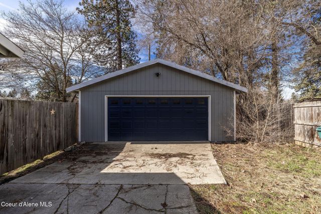 1041 N 17th St, Coeur D'alene, ID 83814