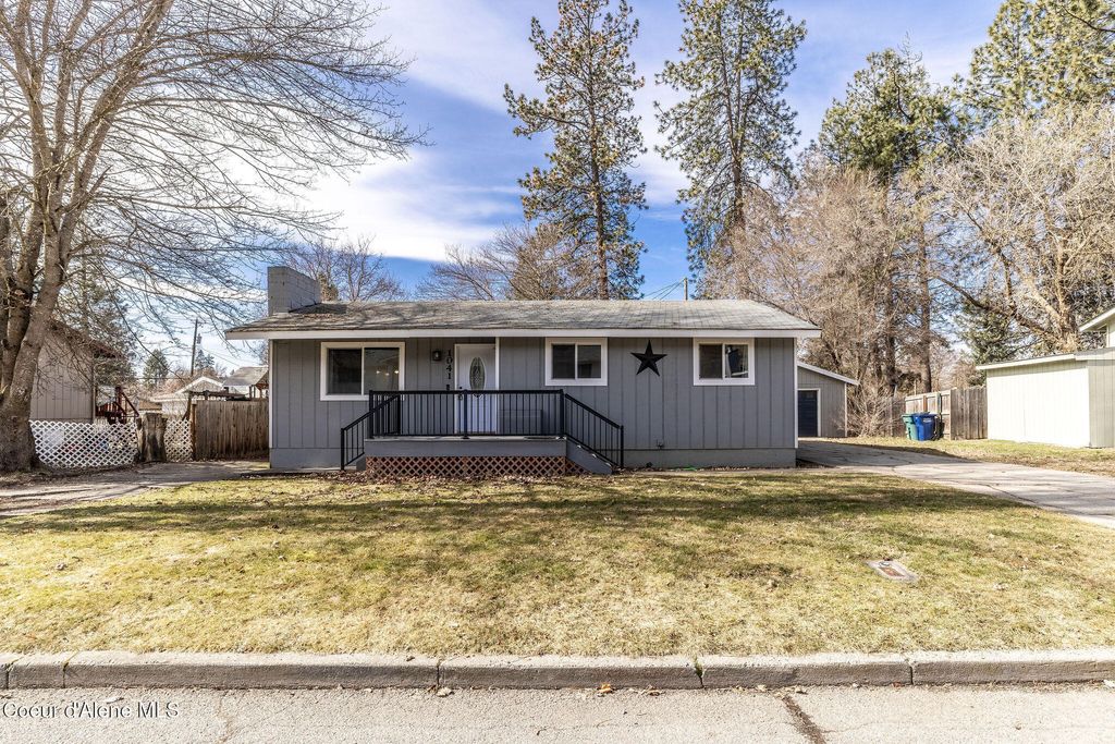 1041 N 17th St, Coeur D'alene, ID 83814