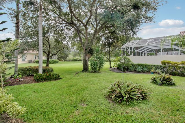 10755 WHARTON Way, Palm Beach Gardens, FL 33412