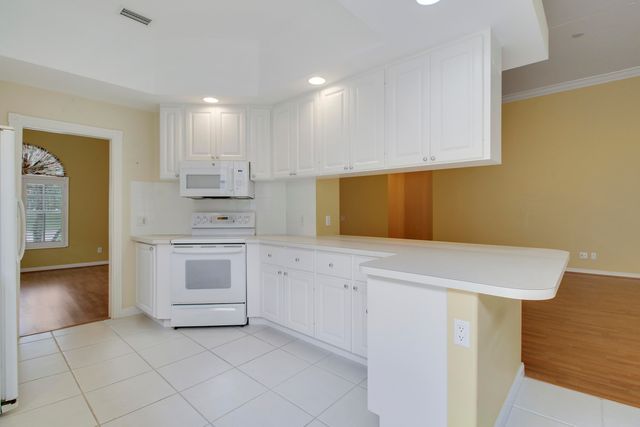 10755 WHARTON Way, Palm Beach Gardens, FL 33412