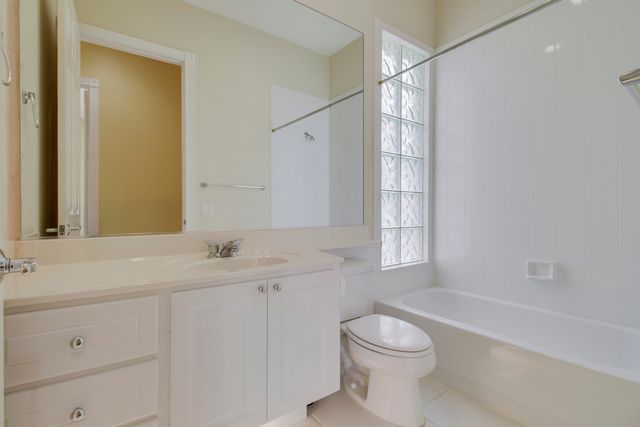 10755 WHARTON Way, Palm Beach Gardens, FL 33412