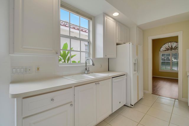 10755 WHARTON Way, Palm Beach Gardens, FL 33412