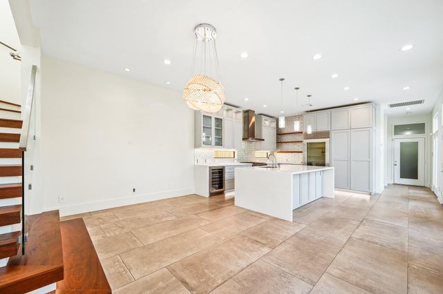 235 Malone Street, Houston, TX 77007