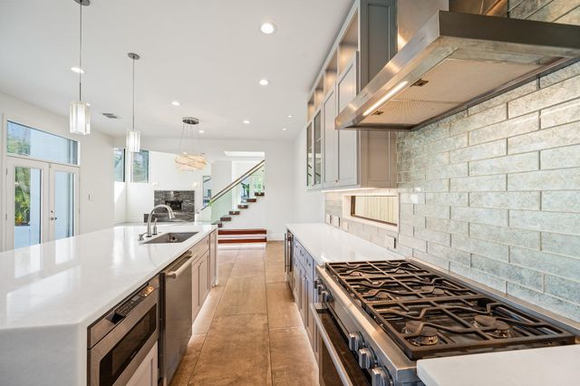 235 Malone Street, Houston, TX 77007