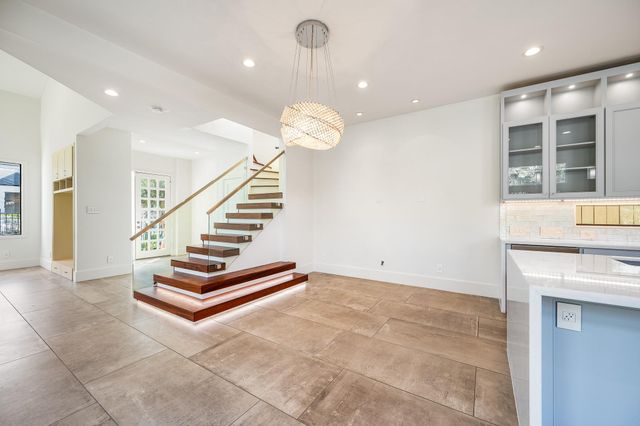 235 Malone Street, Houston, TX 77007