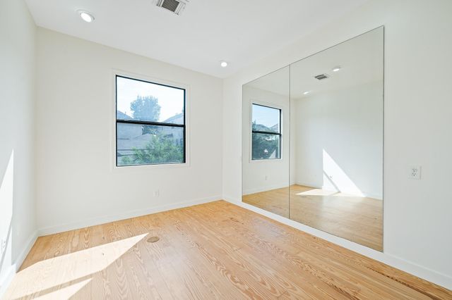235 Malone Street, Houston, TX 77007