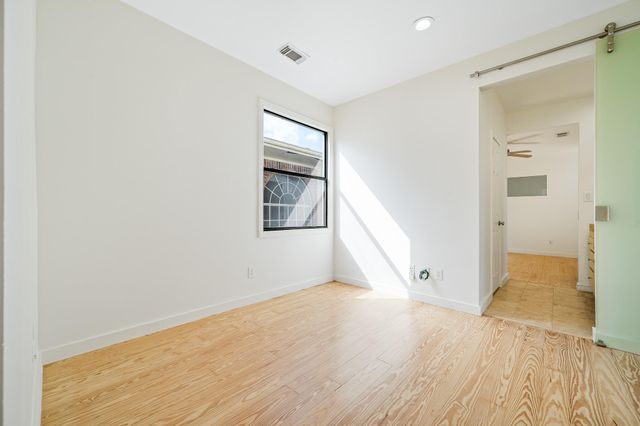 235 Malone Street, Houston, TX 77007