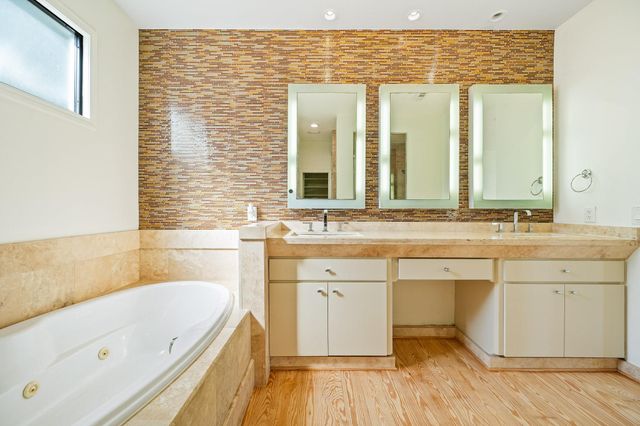 235 Malone Street, Houston, TX 77007
