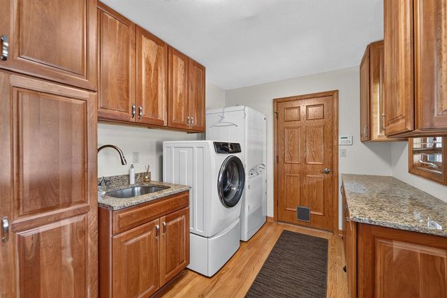 10504 N Haddonstone PLACE, Mequon, WI 53092