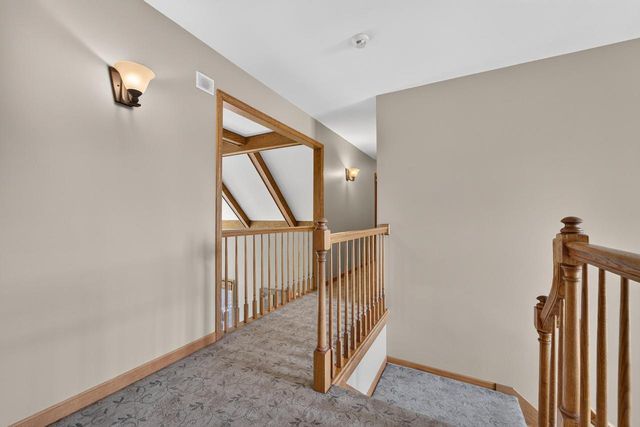 10504 N Haddonstone PLACE, Mequon, WI 53092