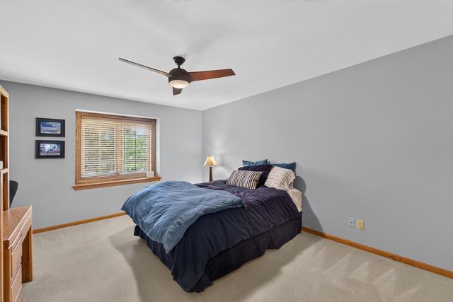 10504 N Haddonstone PLACE, Mequon, WI 53092