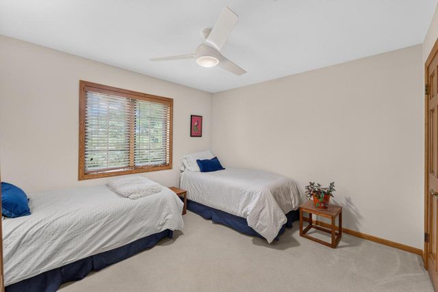 10504 N Haddonstone PLACE, Mequon, WI 53092