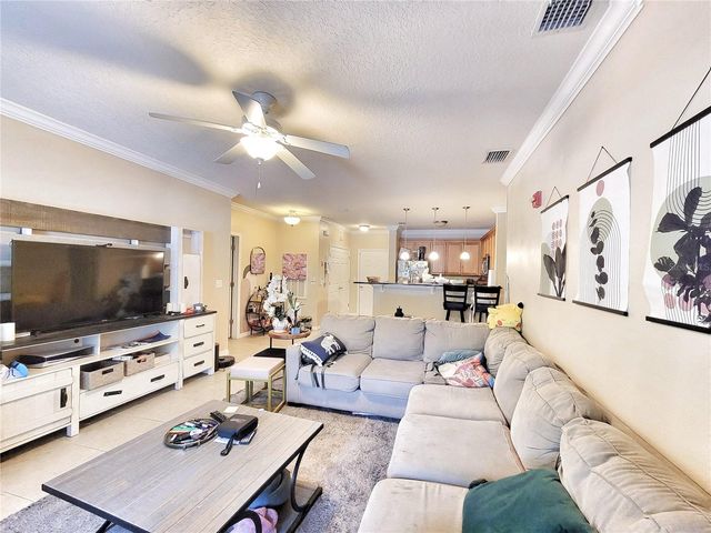1185 SW 9TH ROAD 105, Gainesville, FL 32601