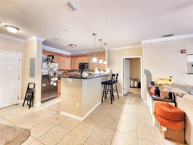 1185 SW 9TH ROAD 105, Gainesville, FL 32601