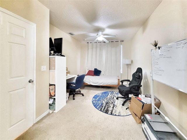 1185 SW 9TH ROAD 105, Gainesville, FL 32601