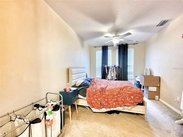 1185 SW 9TH ROAD 105, Gainesville, FL 32601