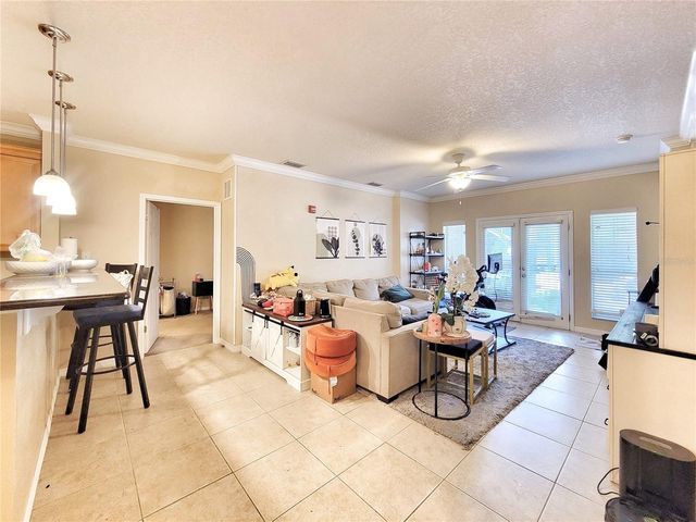 1185 SW 9TH ROAD 105, Gainesville, FL 32601