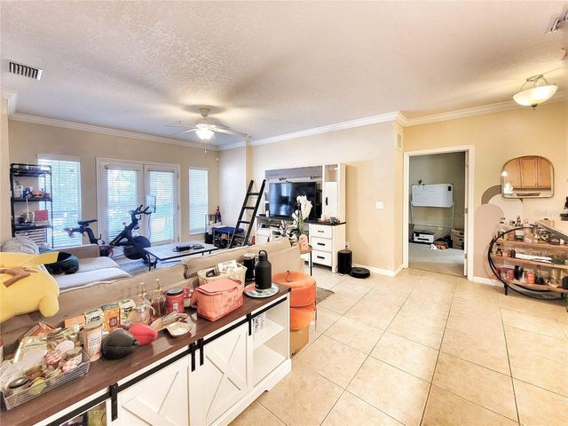 1185 SW 9TH ROAD 105, Gainesville, FL 32601