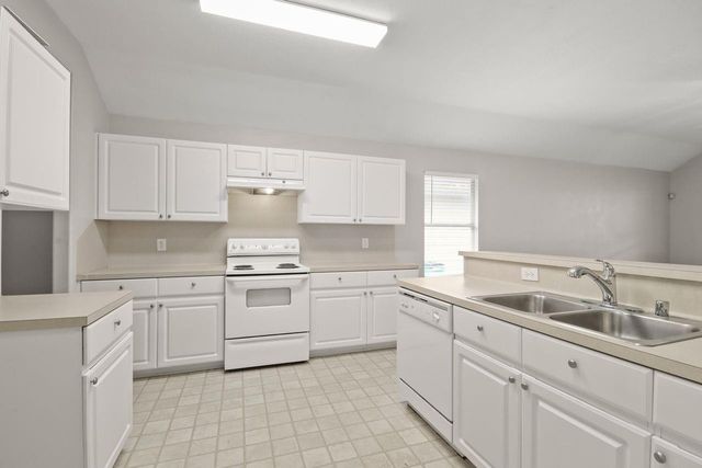 19711 Twin Rivers Drive, Tomball, TX 77375