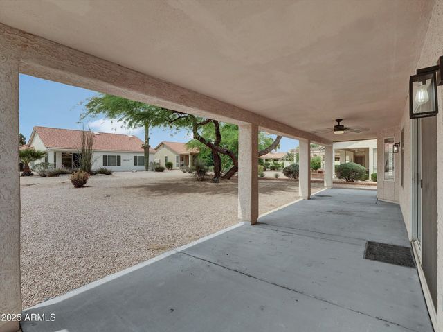 9437 E CHAMPAGNE Drive, Sun Lakes, AZ 85248