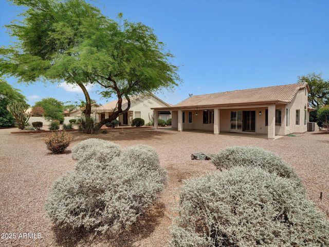 9437 E CHAMPAGNE Drive, Sun Lakes, AZ 85248