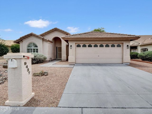 9437 E CHAMPAGNE Drive, Sun Lakes, AZ 85248