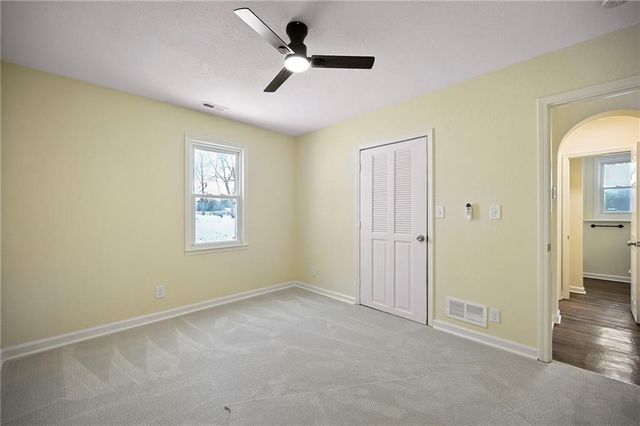 7601 High Grove Road, Grandview, MO 64030