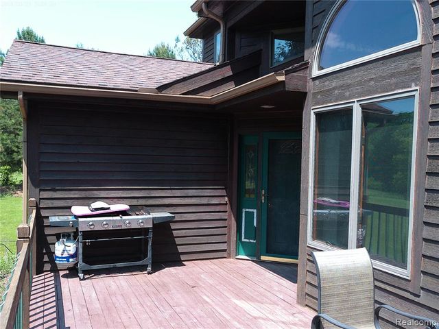 6140 Mcguire Road, Fenton, MI 48430