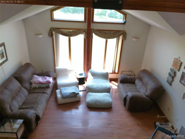 6140 Mcguire Road, Fenton, MI 48430