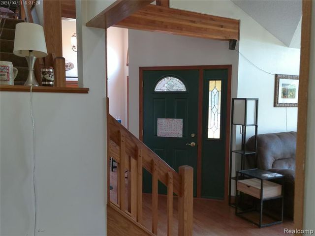 6140 Mcguire Road, Fenton, MI 48430