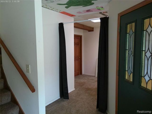 6140 Mcguire Road, Fenton, MI 48430