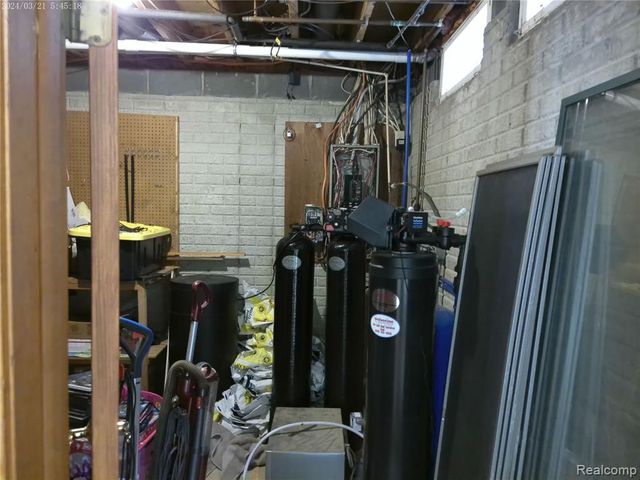 6140 Mcguire Road, Fenton, MI 48430