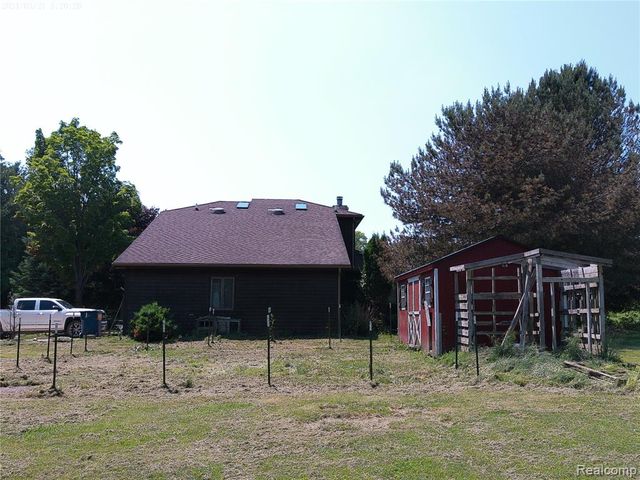 6140 Mcguire Road, Fenton, MI 48430