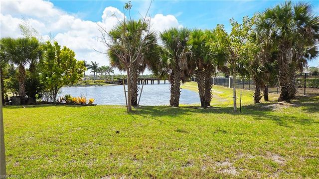 8705 Swell Brooks CT, North Fort Myers, FL 33917