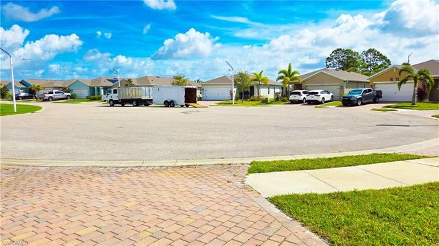 8705 Swell Brooks CT, North Fort Myers, FL 33917