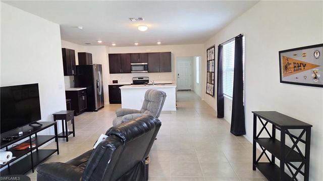 8705 Swell Brooks CT, North Fort Myers, FL 33917