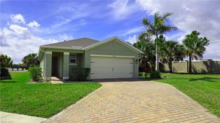 8705 Swell Brooks CT, North Fort Myers, FL 33917