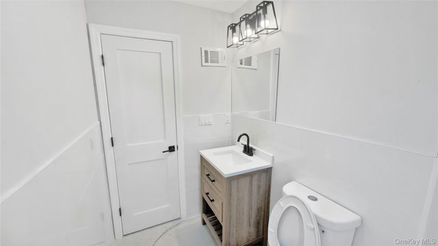 27 Sewell Street, Hempstead, NY 11550