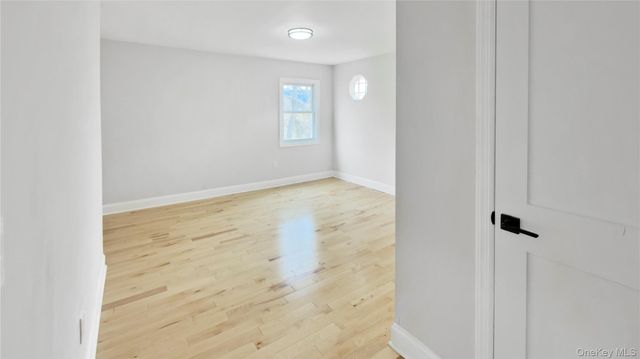 27 Sewell Street, Hempstead, NY 11550