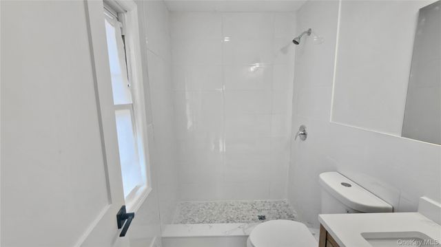 27 Sewell Street, Hempstead, NY 11550