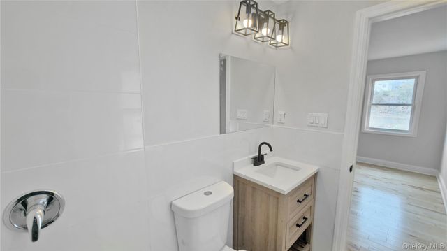 27 Sewell Street, Hempstead, NY 11550