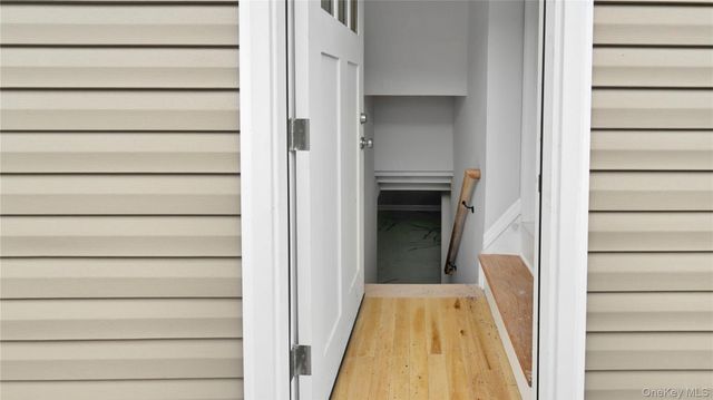 27 Sewell Street, Hempstead, NY 11550