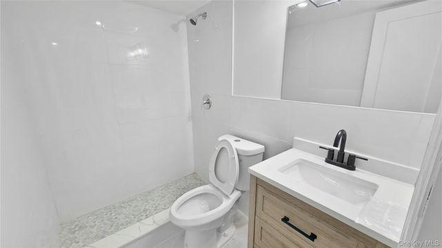 27 Sewell Street, Hempstead, NY 11550