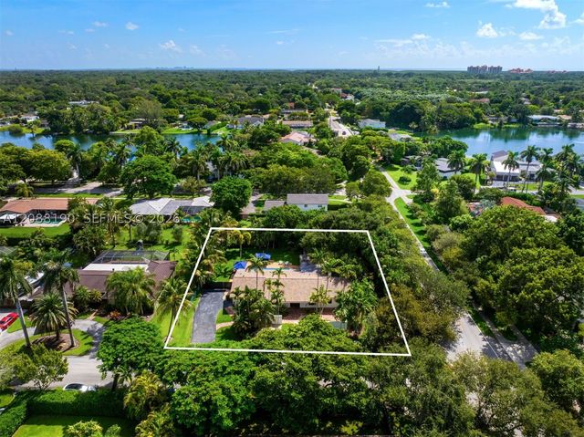 13575 SW 72nd Ct, Pinecrest, FL 33156