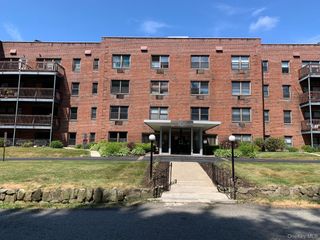 5 Oakdale Manor L14, Suffern, NY 10901
