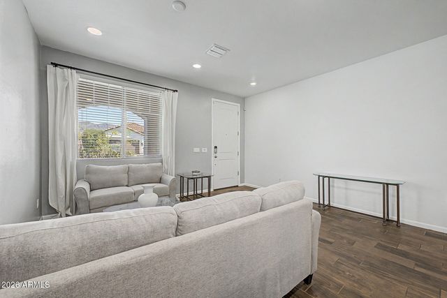 1815 W COTTONWOOD Lane, Phoenix, AZ 85045