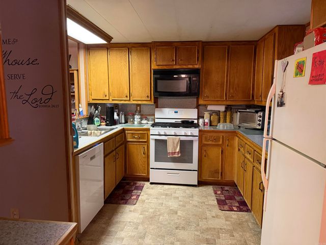 516 Polk Road 40, Hatfield, AR 71945